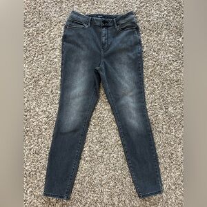 NEW Simply Vera Vera Wang Dark Gray Skinny Jeans